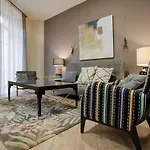 De La Guardia Suite 2