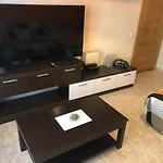 Alejate De Todo Pero Quedate Cerca