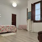 Oviedo Rooms