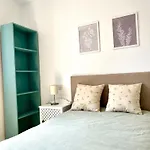 Centrico, Acogedor Y Luminoso