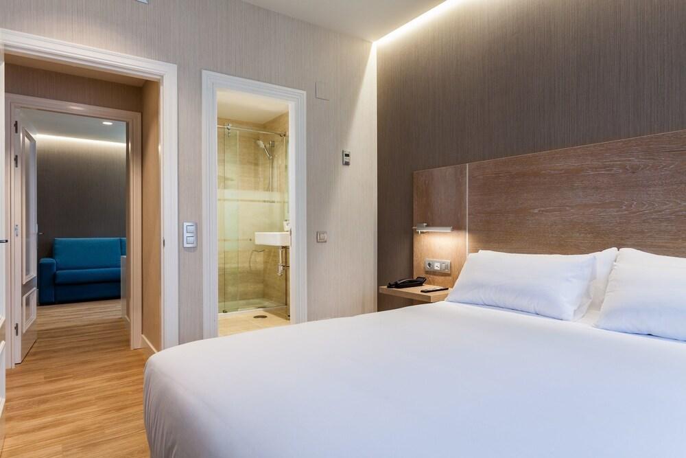 Hotel Nh Principado 4*