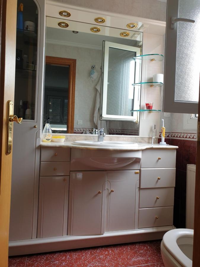 Habitación en casa particular Alberto Astur Privadas Màs Cocina Compartida Oviedo
