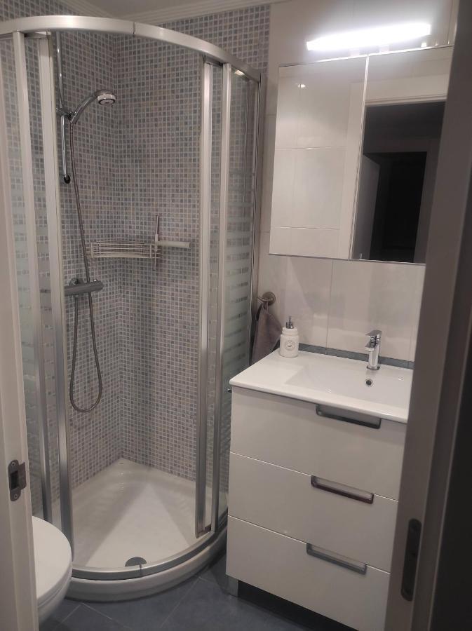 Habitacion Centro Bano Privado Piso Compartido * Oviedo