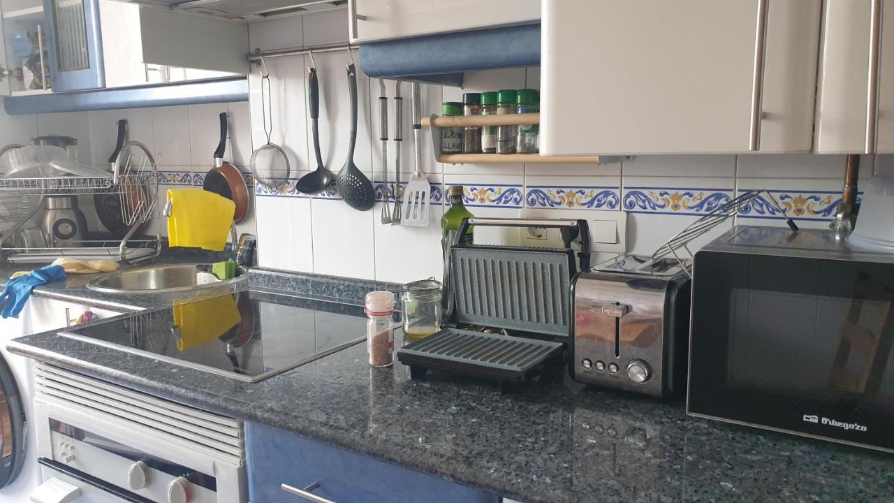 Habitación en casa particular Alberto Astur Privadas Màs Cocina Compartida Oviedo
