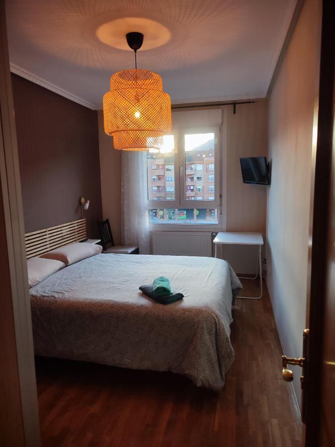 Habitación en casa particular Alberto Astur Privadas Màs Cocina Compartida Oviedo