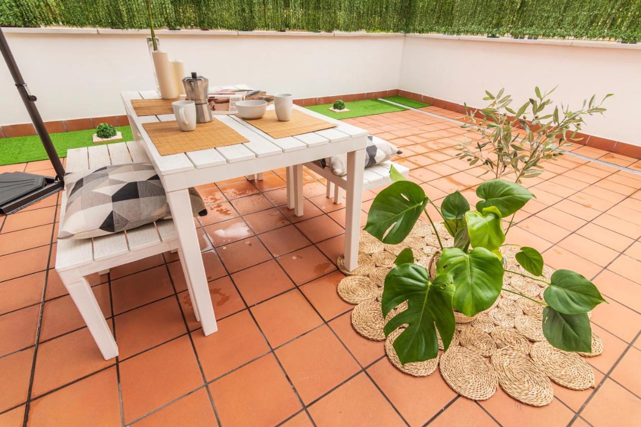 A Estrenar En Ubicación Inmejorable , Con Terraza Y Parking Incluido * Oviedo