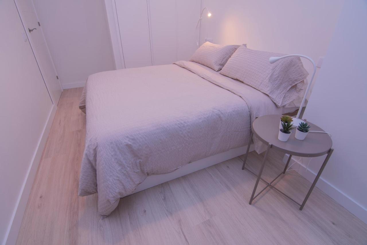 A Estrenar En Ubicación Inmejorable , Con Terraza Y Parking Incluido Apartamento Oviedo