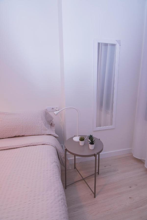 Apartamento A Estrenar En Ubicación Inmejorable , Con Terraza Y Parking Incluido Oviedo