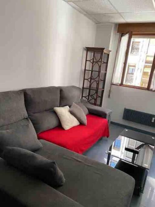 Apartamento Comodo En El Centro De *