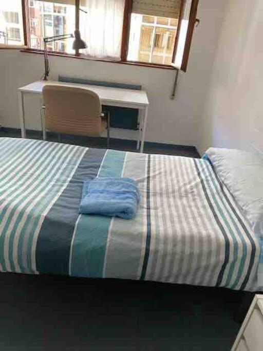 Comodo En El Centro De Apartamento Oviedo