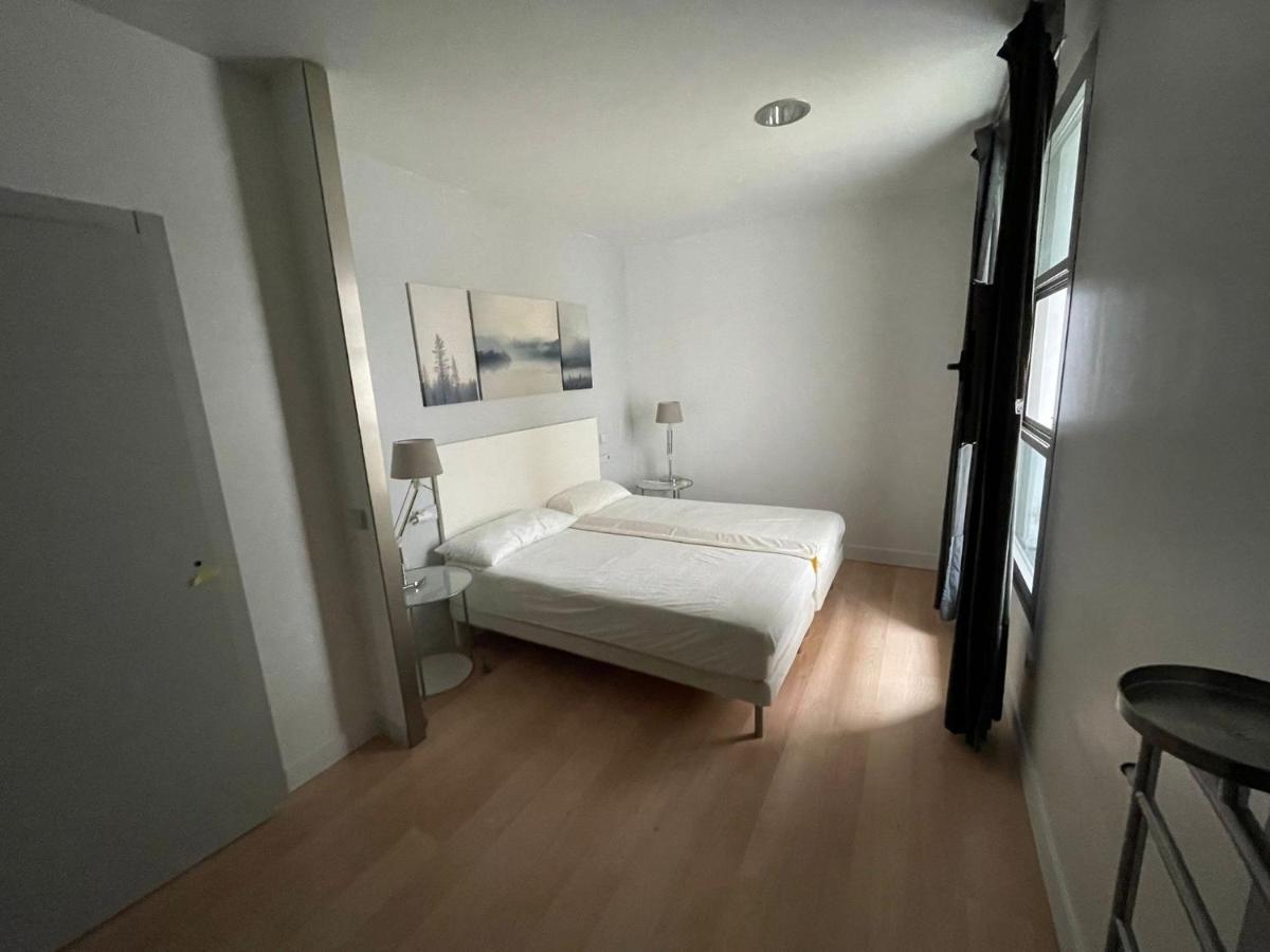 Loft Hall 1b *