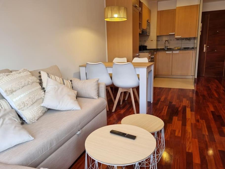 604b - Con Garaje Apartment