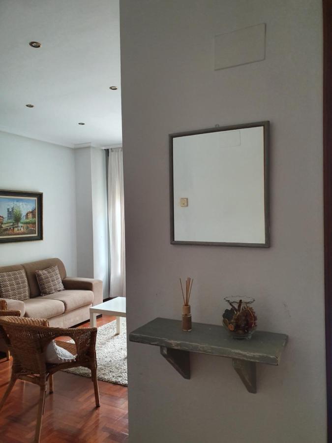 Casco Historico- Vivienda De 2 Con Parking Apartment