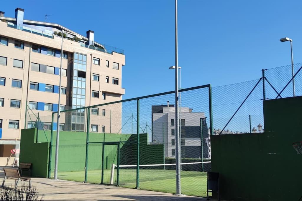 Atico Mirador Del Naranco, Parking Gratuito, Wifi, Zona Residencial * Oviedo