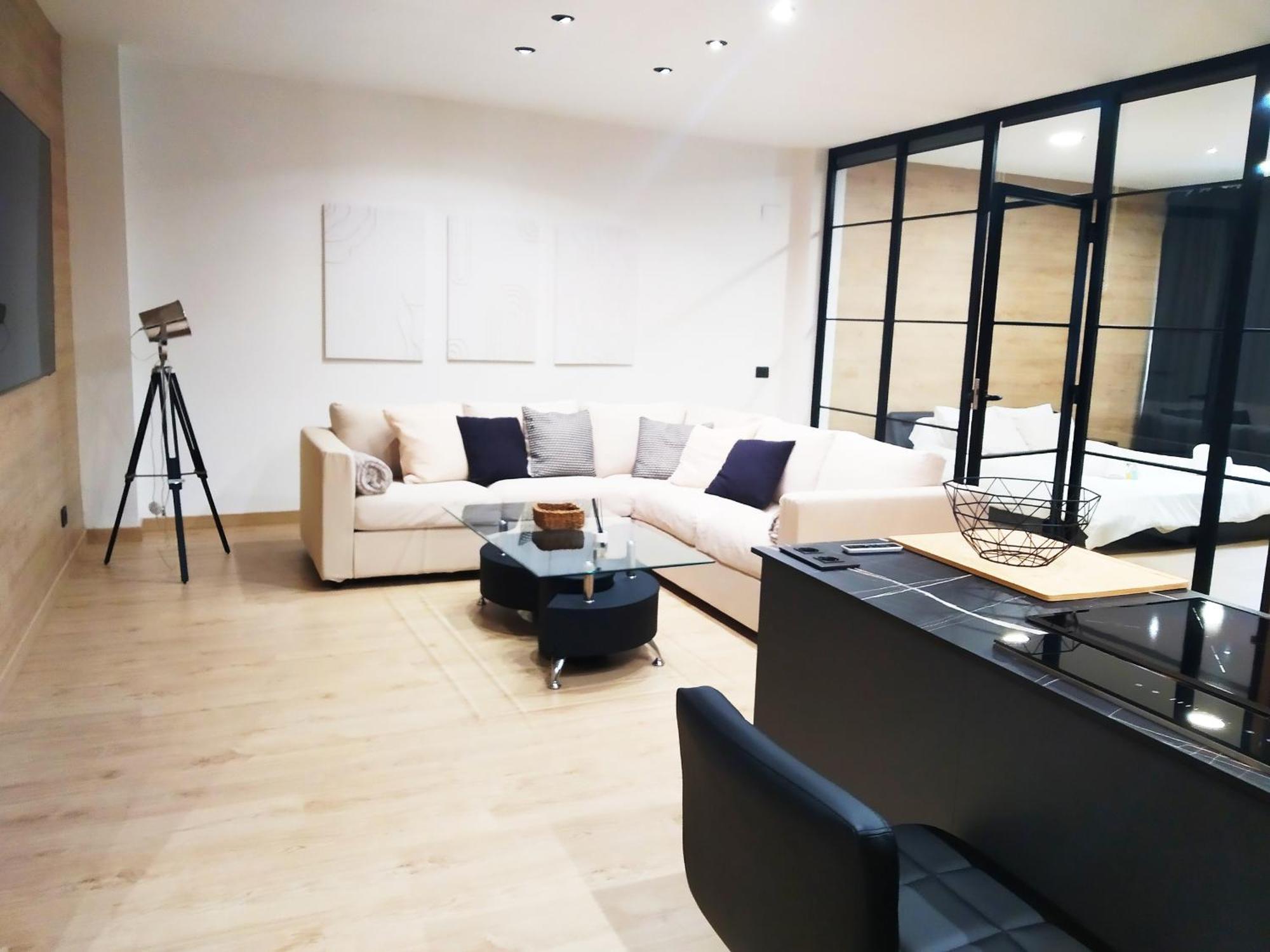 Apartamento Urban Loft Rosal, Domotica Y Con Parking