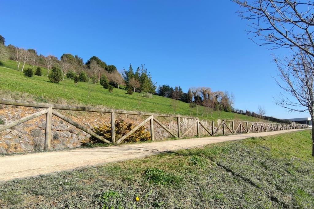 Apartment Atico Mirador Del Naranco, Parking Gratuito, Wifi, Zona Residencial *
