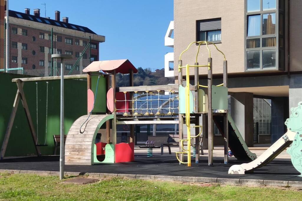 Atico Mirador Del Naranco, Parking Gratuito, Wifi, Zona Residencial *