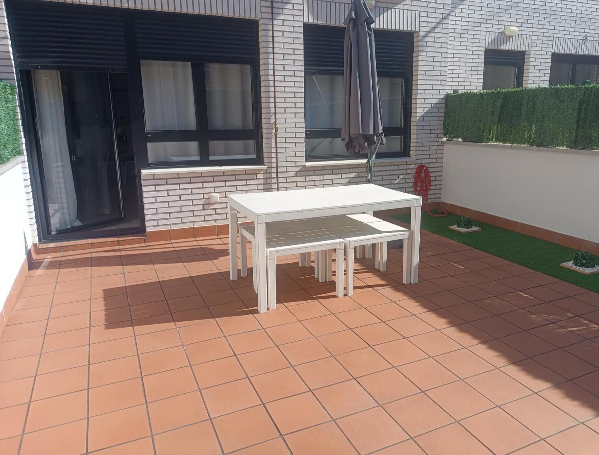 Apartamento A Estrenar En Ubicación Inmejorable , Con Terraza Y Parking Incluido