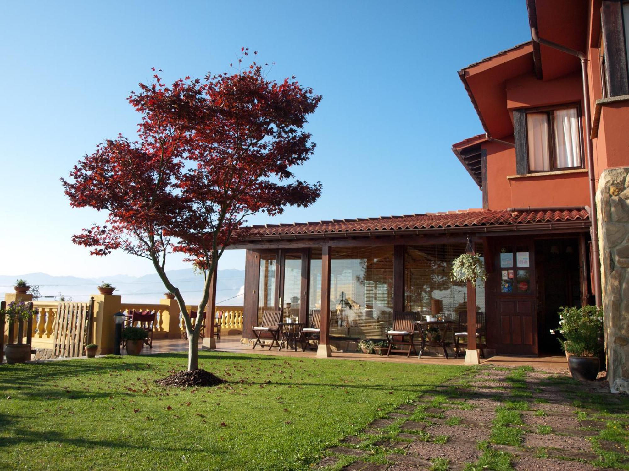Hotel Casa Camila 3*