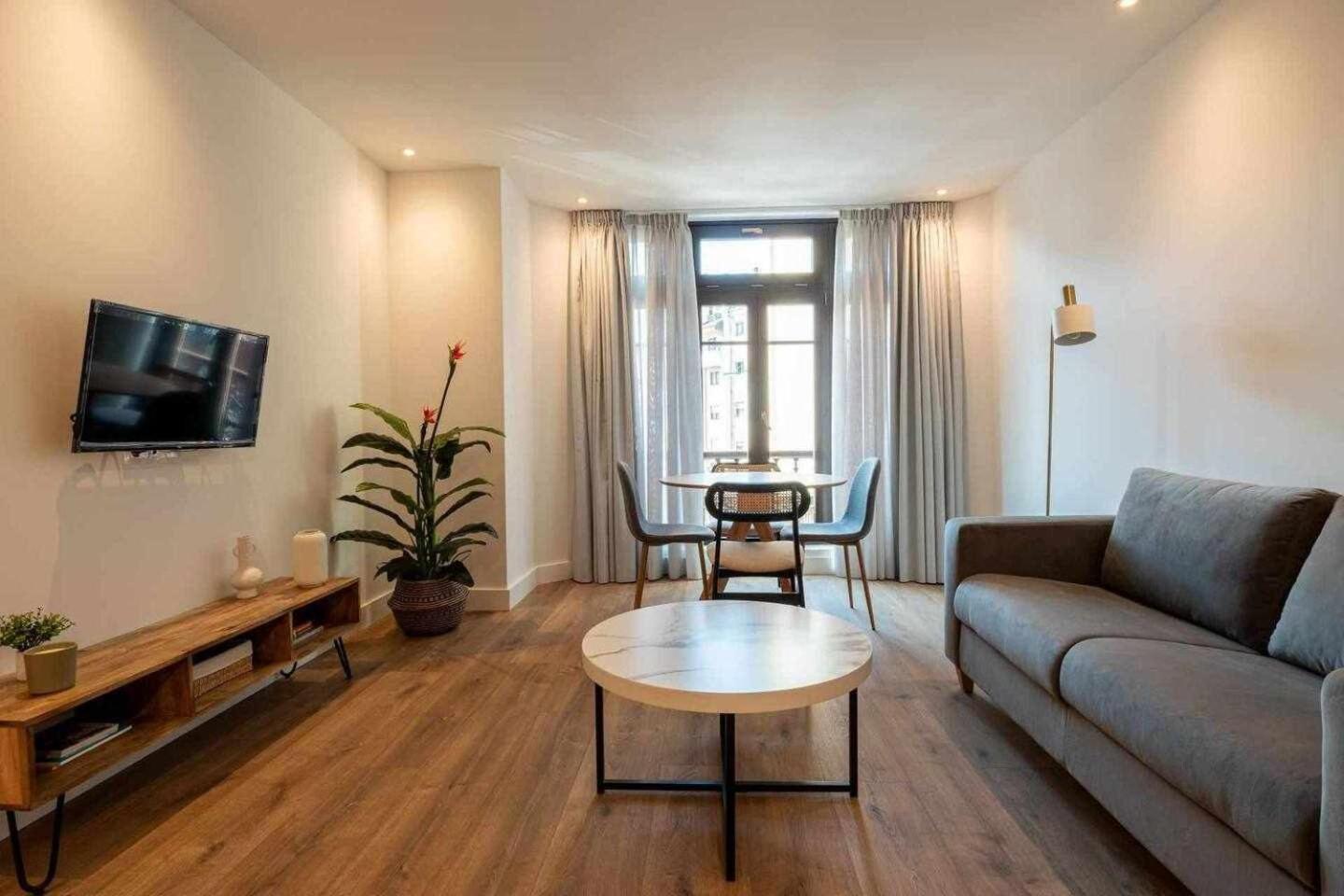 El Mirador De Uria Apartment