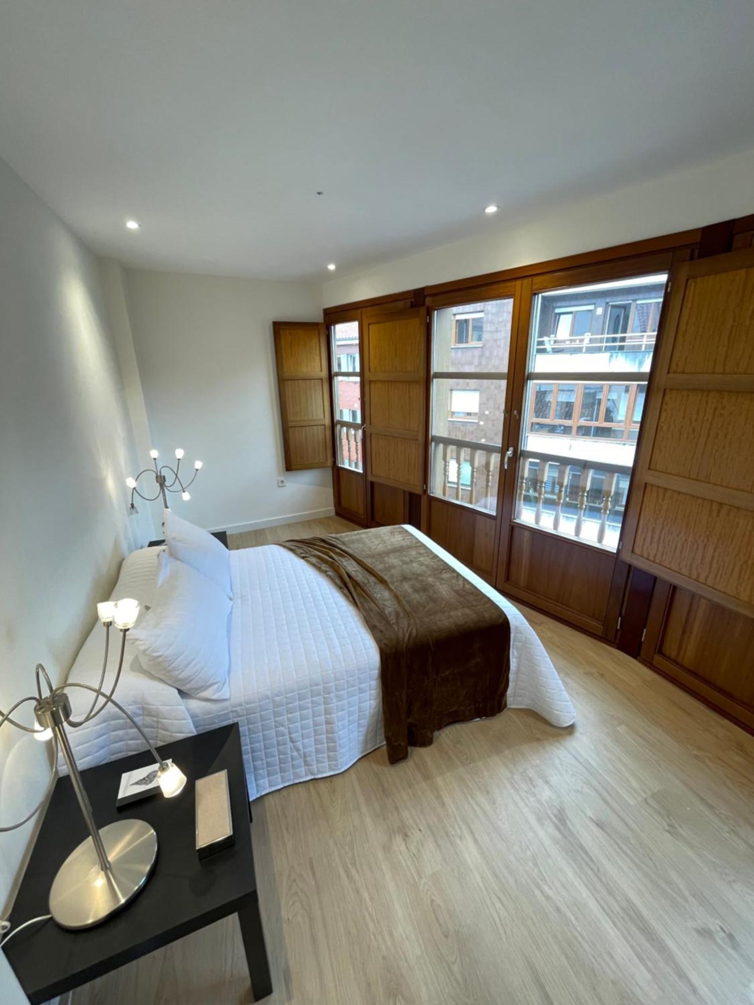Unique Duplex Penthouse For 4 At Medieval Quarter Apartamento