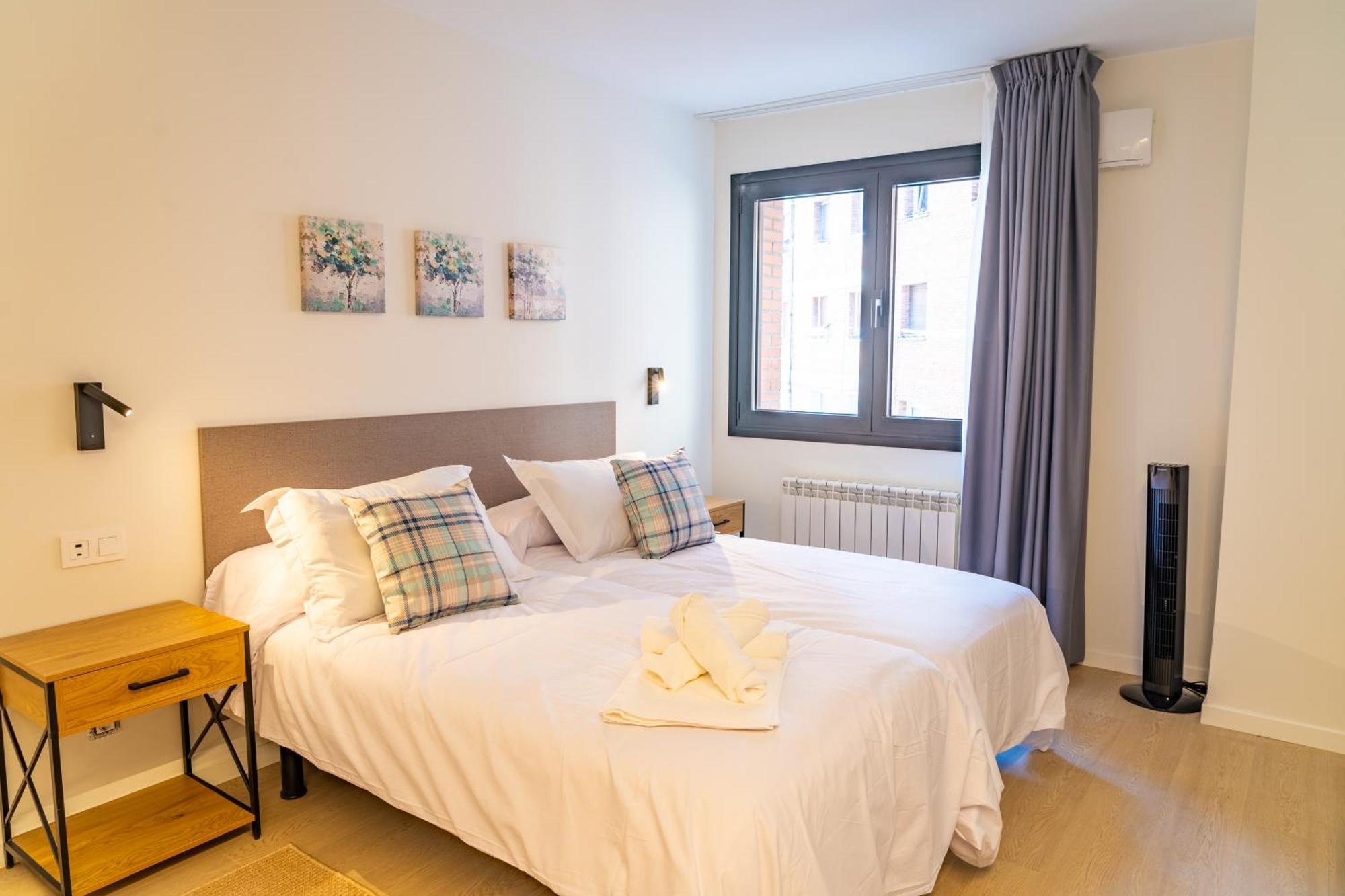 Centro By Renthas Apartment *