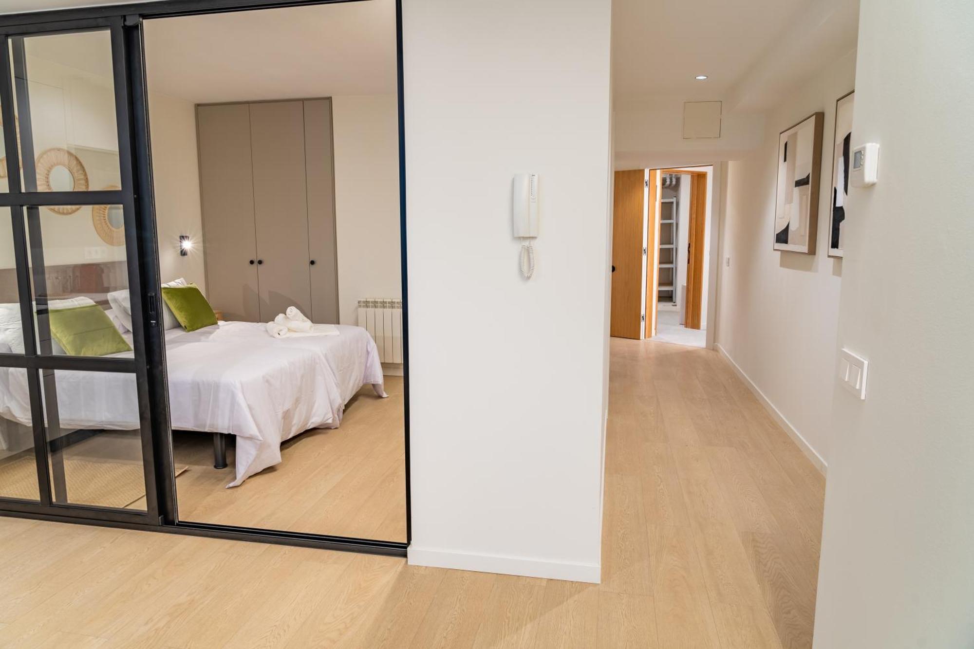 Centro By Renthas Apartment