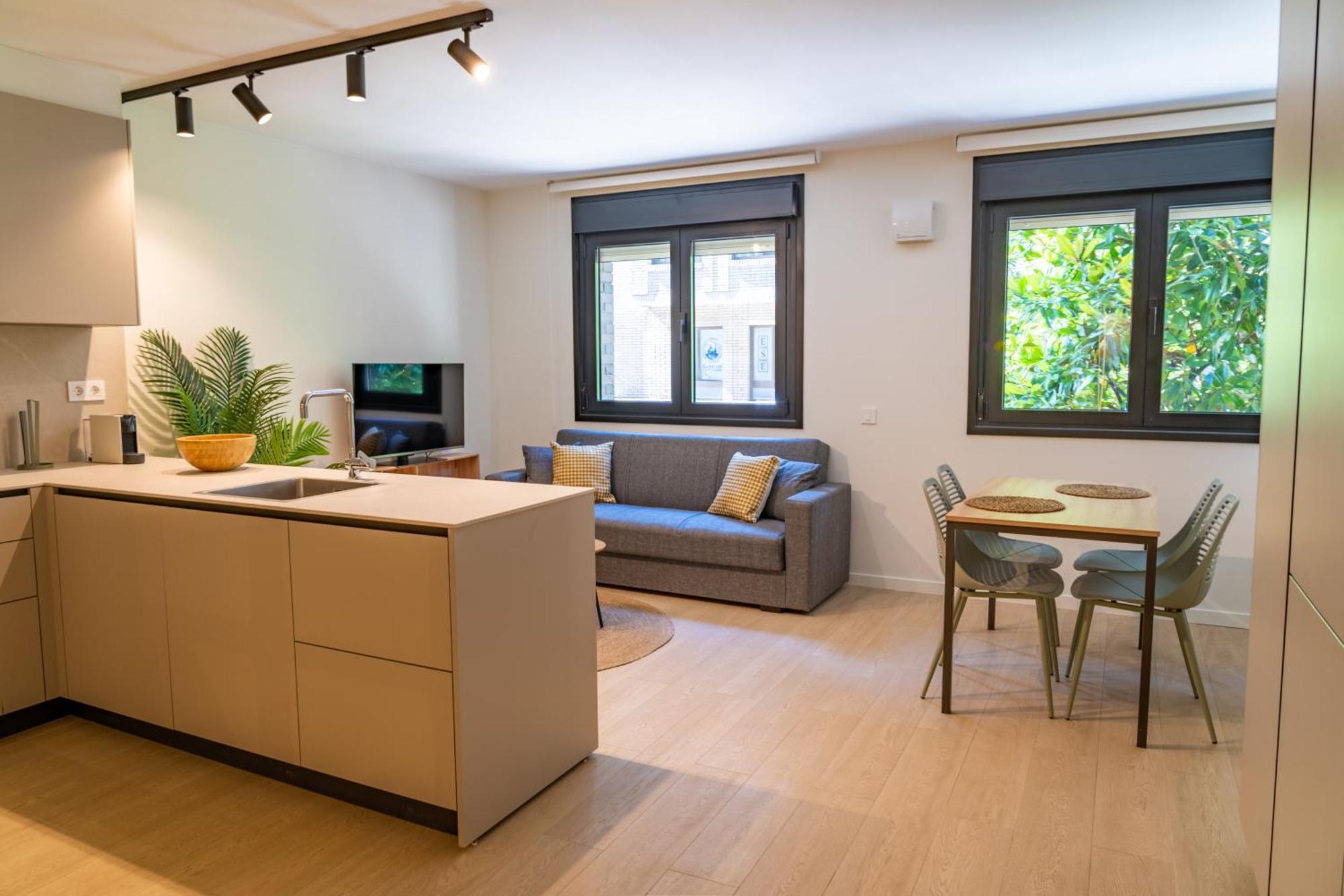 Centro By Renthas Apartment