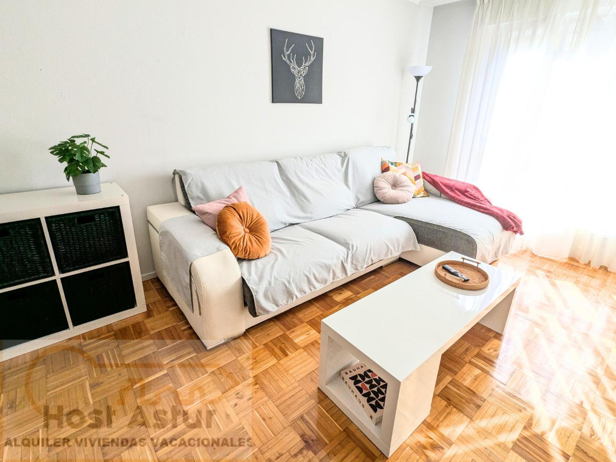 Apartamento Kadori, Centro Ruta De Vinos Y Estacion De Tren Y Autobus Oviedo