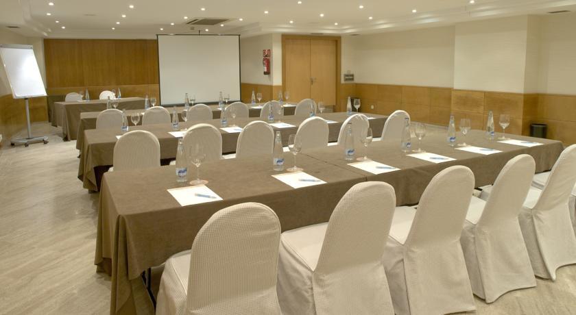 Nh Principado Hotel