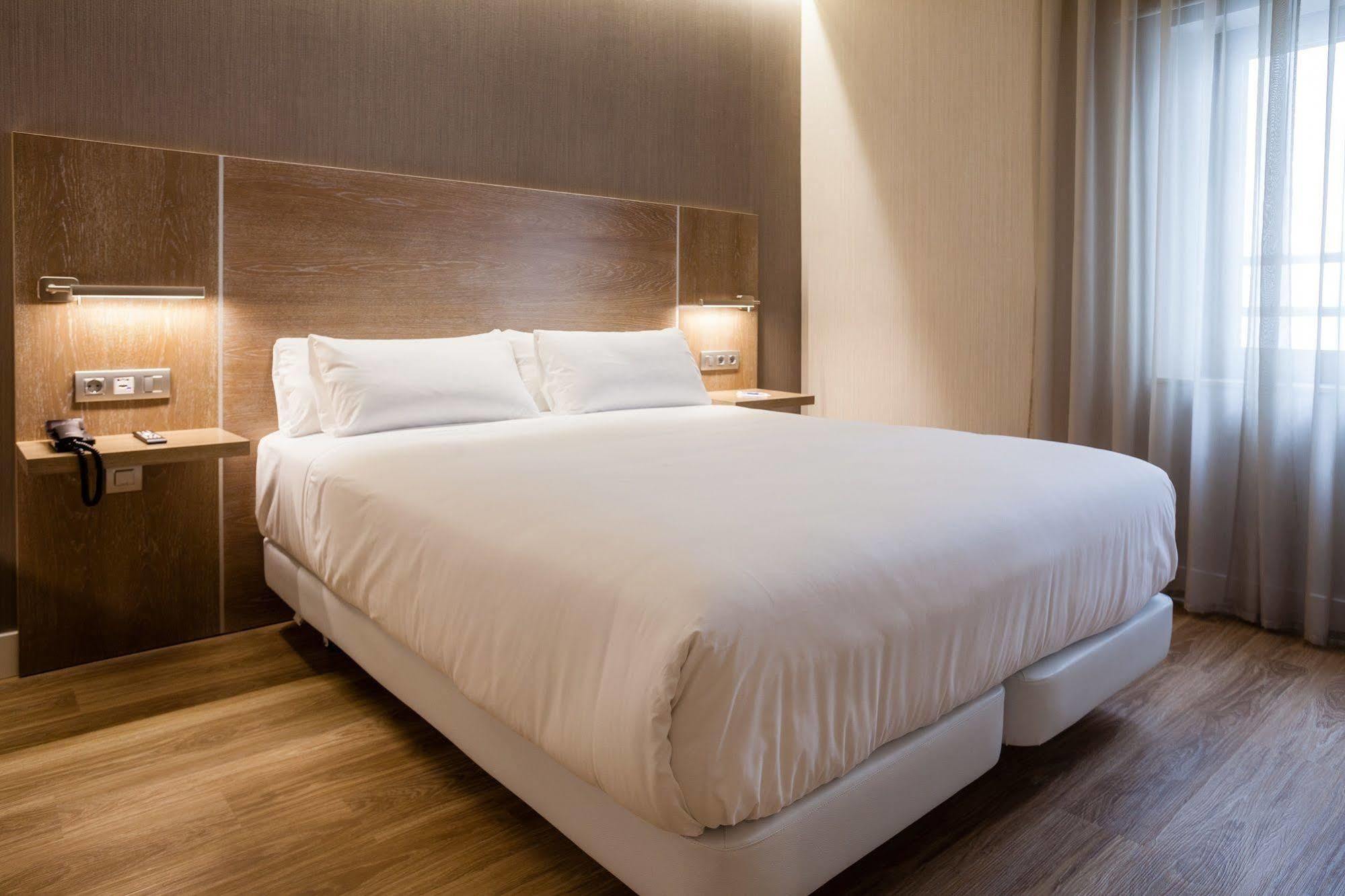 Hotel Nh Principado 4*
